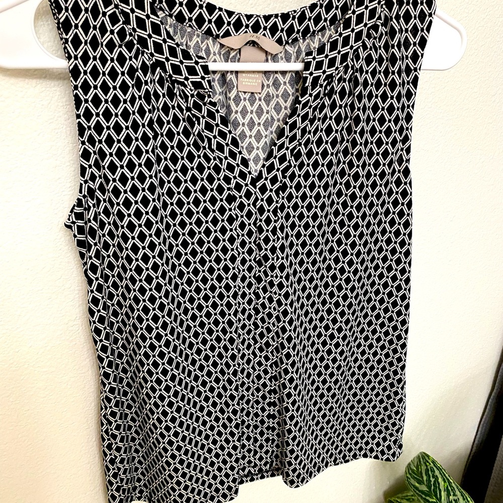 H&M Sleeveless Blouse
